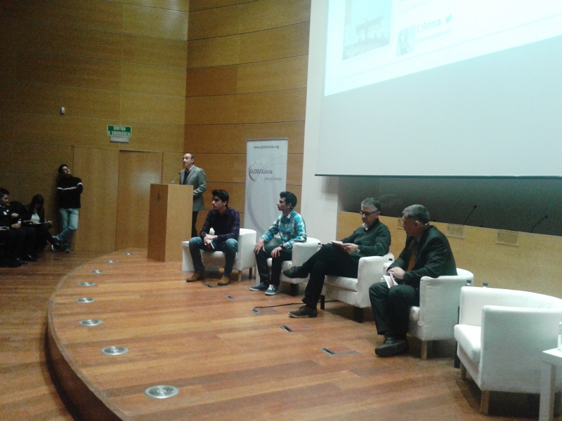 Mesa redonda con emprenededores