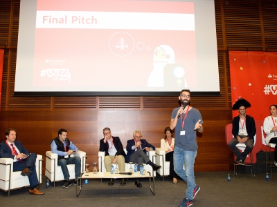 Moment del pitch del Ruben Escolano